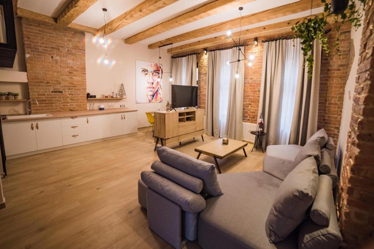 Casa Verde - Brasov Homes エクステリア 写真
