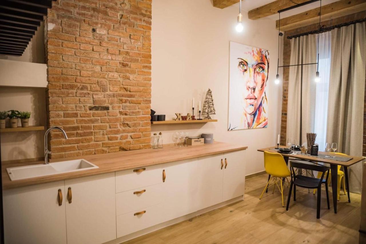 Casa Verde - Brasov Homes エクステリア 写真
